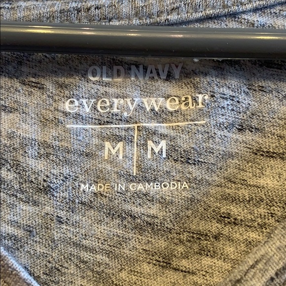 Gray tee - Picture 3 of 4